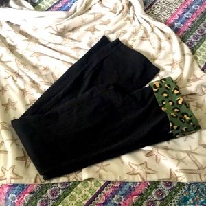 VS Pink black green & tan leopard print pant M